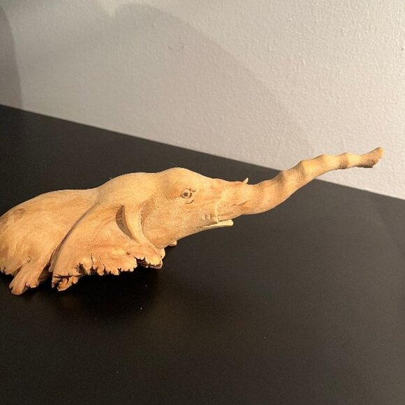 Unique Vintage Hand Carved Wood Elephant - Picture 2 of 8